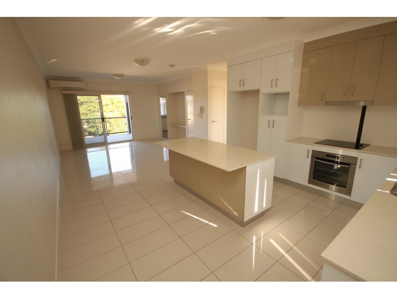 8/51 Dibar Street, Wynnum QLD 4178