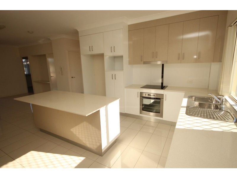 8/51 Dibar Street, Wynnum QLD 4178