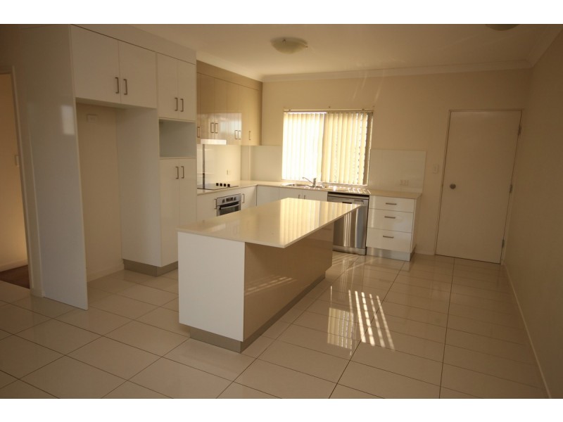 8/51 Dibar Street, Wynnum QLD 4178