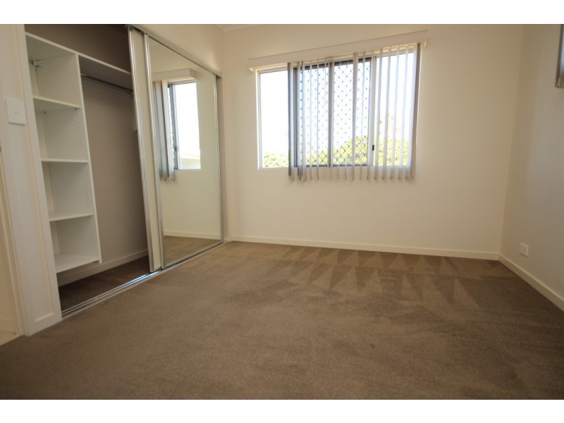 8/51 Dibar Street, Wynnum QLD 4178