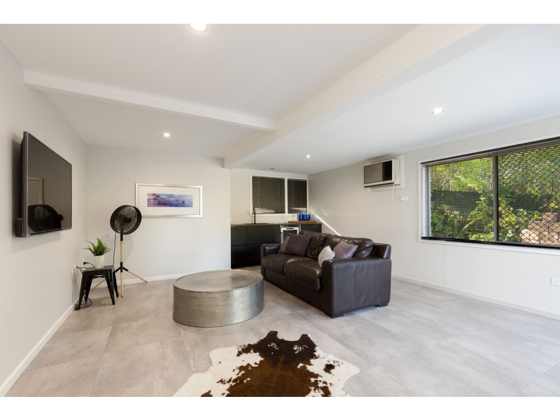 24 Tandoor Street, Morningside QLD 4170