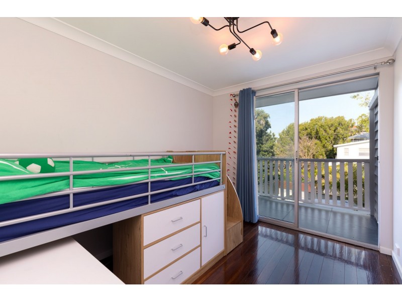 24 Tandoor Street, Morningside QLD 4170