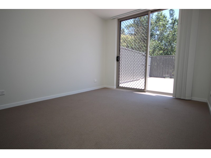 9/11 Riding Road, Hawthorne QLD 4171