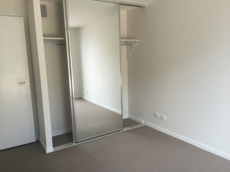 9/11 Riding Road, Hawthorne QLD 4171