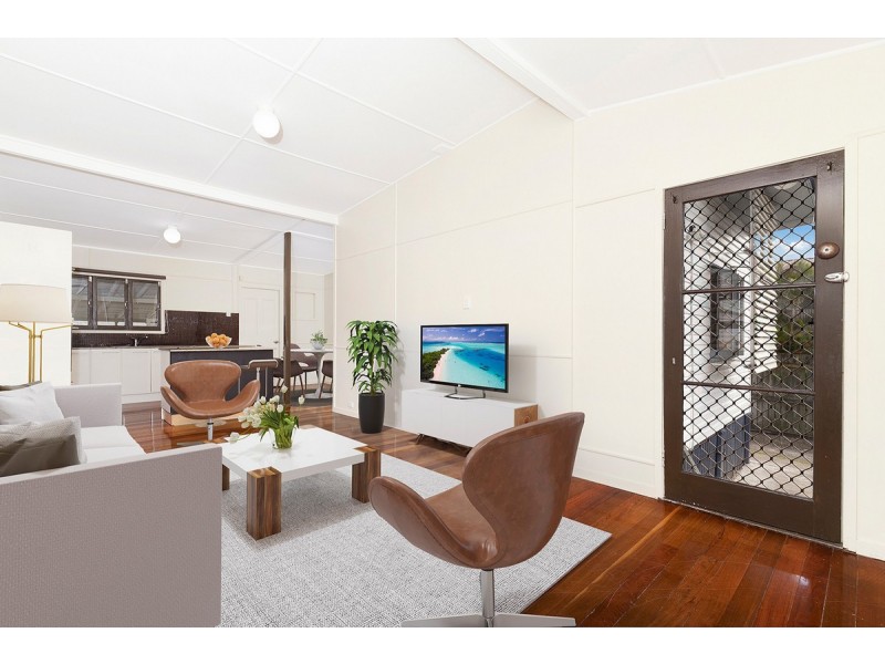 111 Cambridge Street, Carina Heights QLD 4152