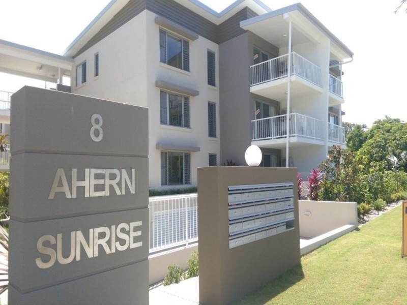 15/8 Ahern Street, Labrador QLD 4215