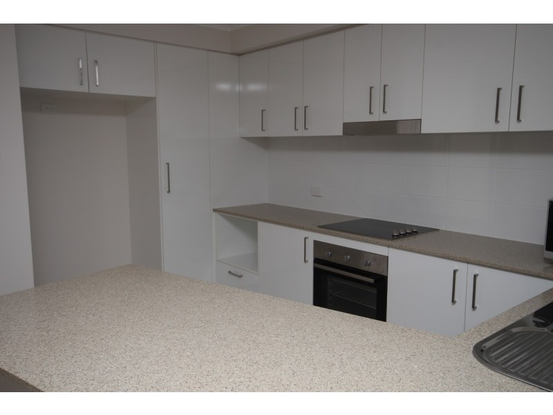 15/8 Ahern Street, Labrador QLD 4215