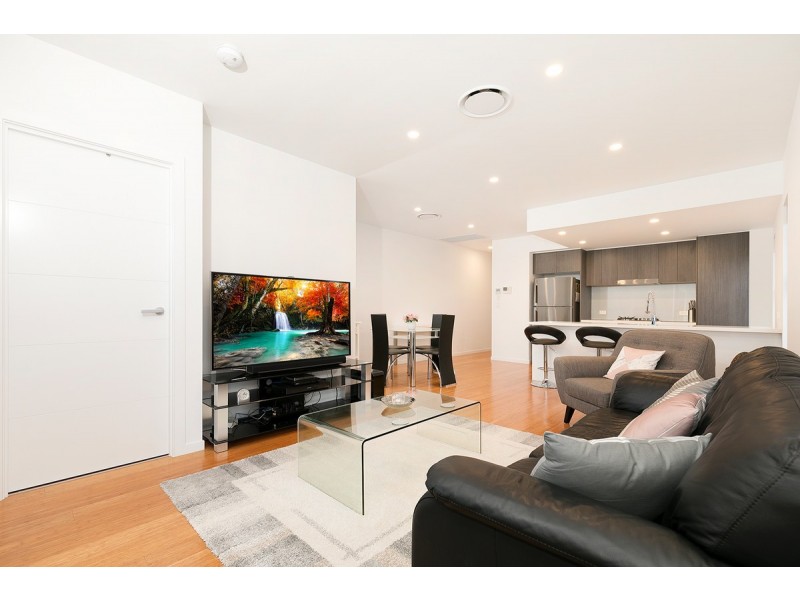 9/45 Clarence Road, Indooroopilly QLD 4068