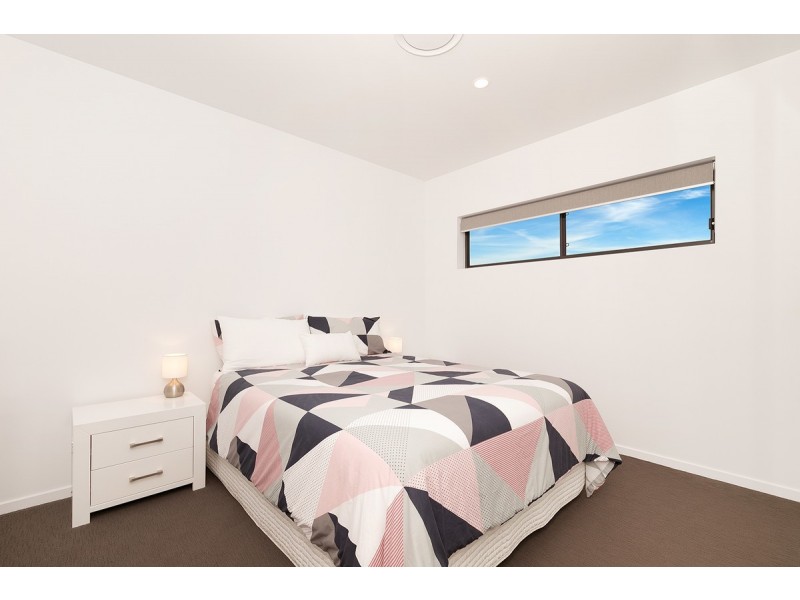 9/45 Clarence Road, Indooroopilly QLD 4068