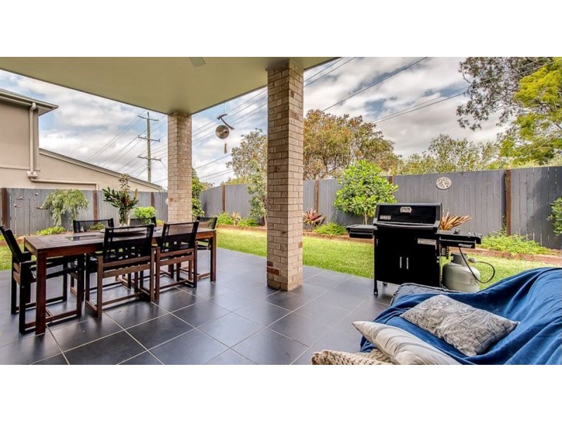 1 Tristania Road, Kenmore QLD 4069