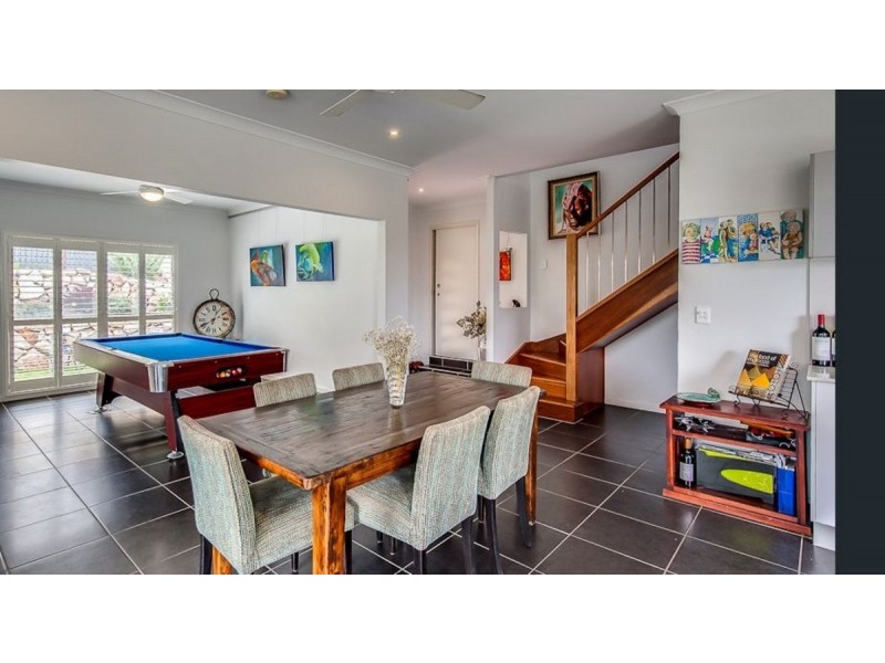 1 Tristania Road, Kenmore QLD 4069