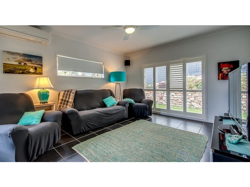 1 Tristania Road, Kenmore QLD 4069