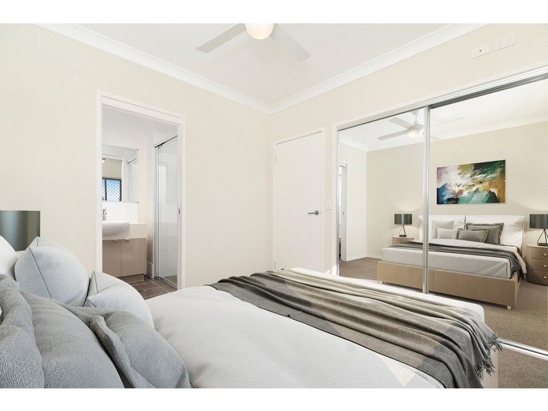 18 Birdwood Street, Holland Park West QLD 4121