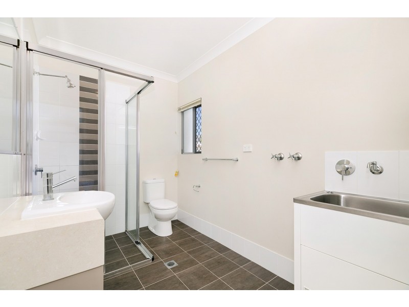 18 Birdwood Street, Holland Park West QLD 4121