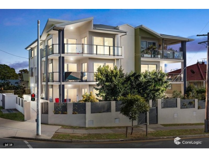 2/60 Ernest Street, Manly QLD 4179