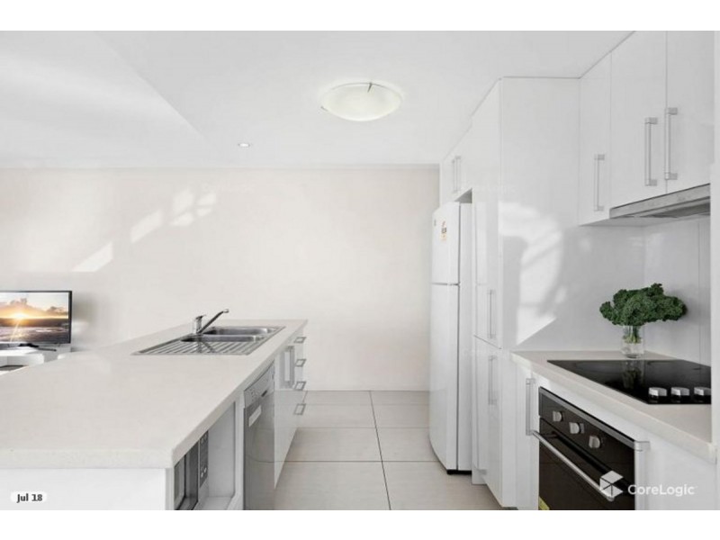 2/60 Ernest Street, Manly QLD 4179