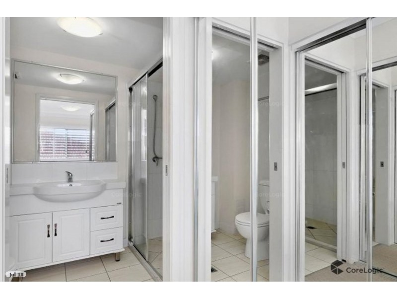 2/60 Ernest Street, Manly QLD 4179