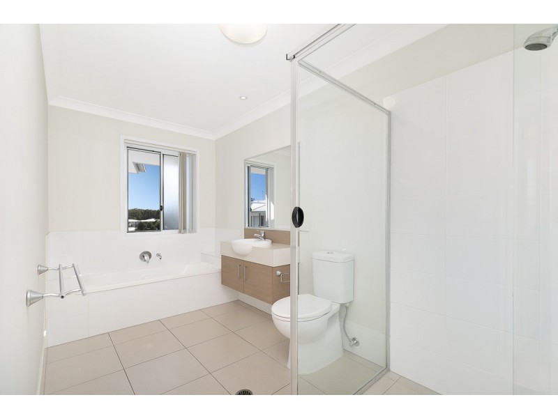 22 Yulia Street, Coombabah QLD 4216