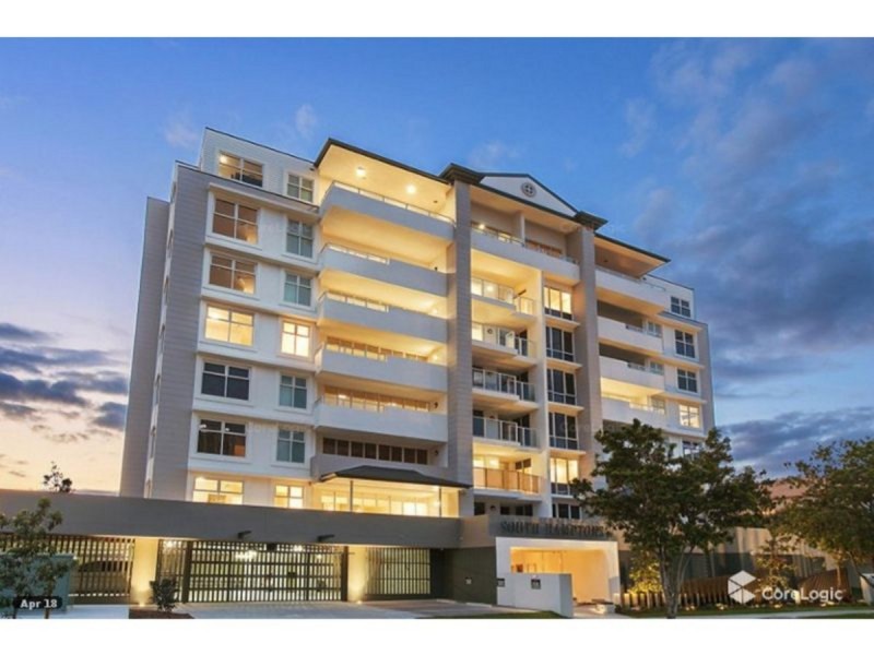 203/8 Waverley Street, Southport QLD 4215
