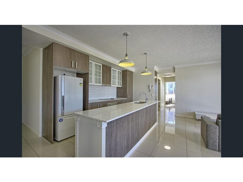 203/8 Waverley Street, Southport QLD 4215