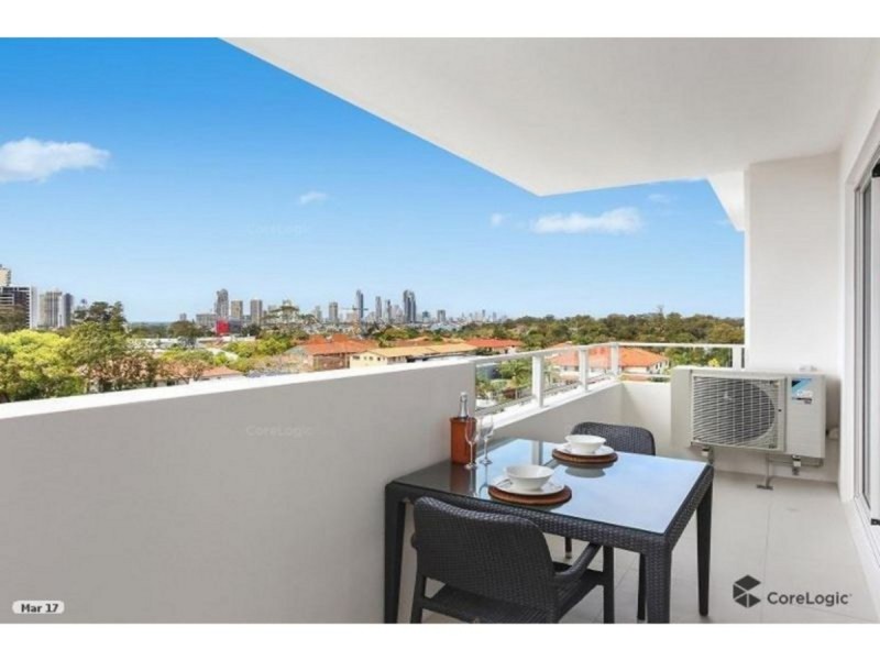 203/8 Waverley Street, Southport QLD 4215
