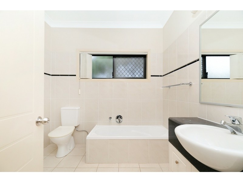 1/19 Daniells Street, Carina QLD 4152