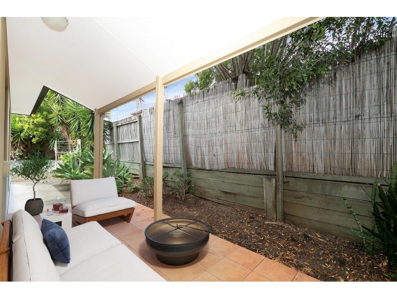 1/19 Daniells Street, Carina QLD 4152