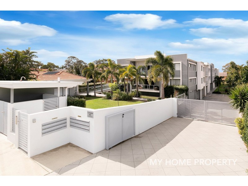 18/425 Pine Ridge Road, Runaway Bay QLD 4216