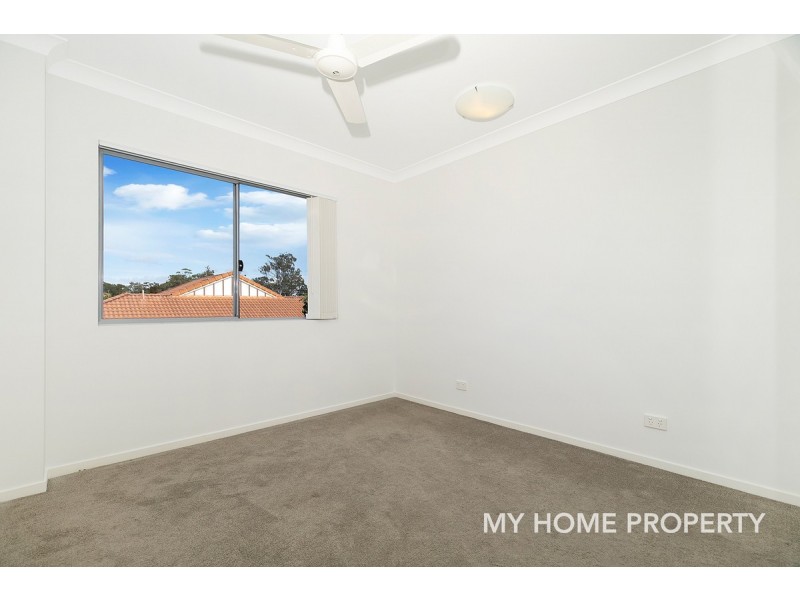 18/425 Pine Ridge Road, Runaway Bay QLD 4216