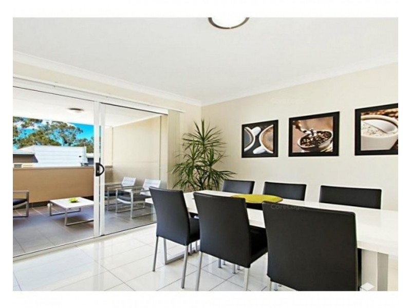 4/102 Nicholson Street, Greenslopes QLD 4120