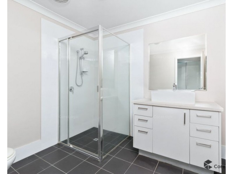 4/102 Nicholson Street, Greenslopes QLD 4120