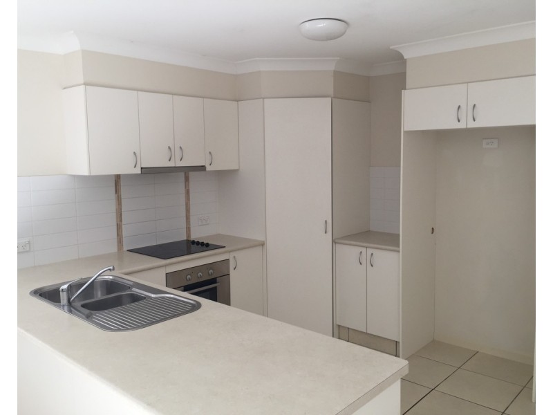 8 Wings Road, Upper Coomera QLD 4209