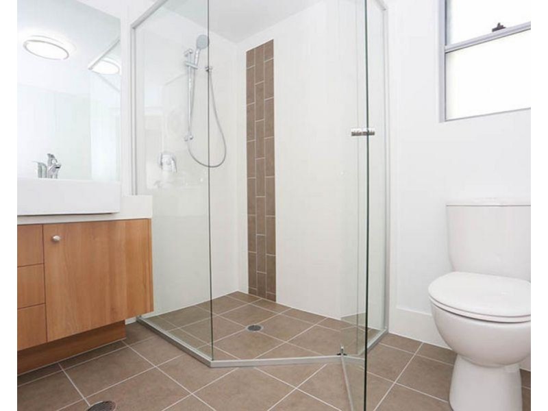 1/143 Cavendish Road, Coorparoo QLD 4151