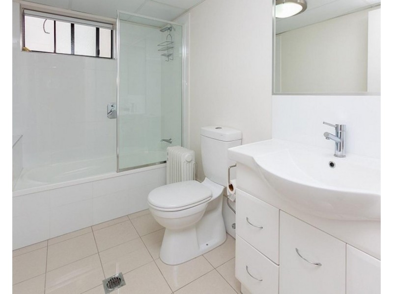 101/83 Lawson Street, Morningside QLD 4170