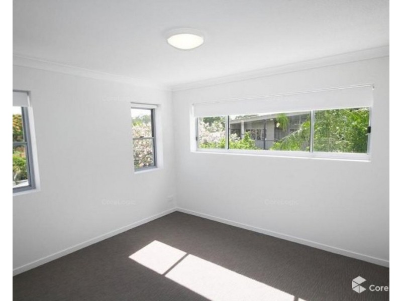 5/25-27 Newdegate Street, Greenslopes QLD 4120