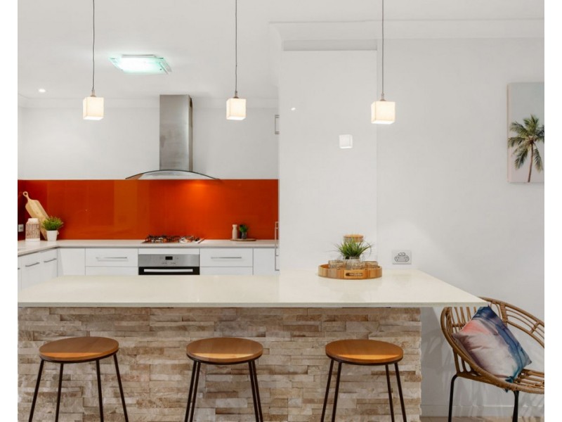 9 Tarni Street, Coombabah QLD 4216