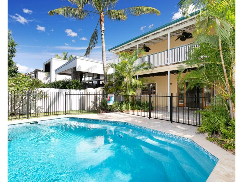 33 McDonald Street, Hawthorne QLD 4171