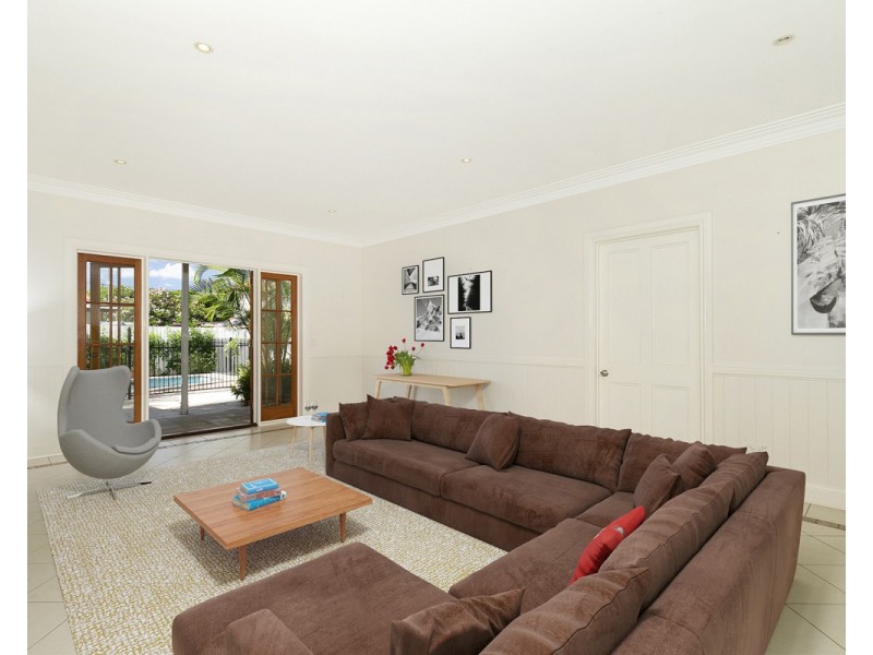 33 McDonald Street, Hawthorne QLD 4171