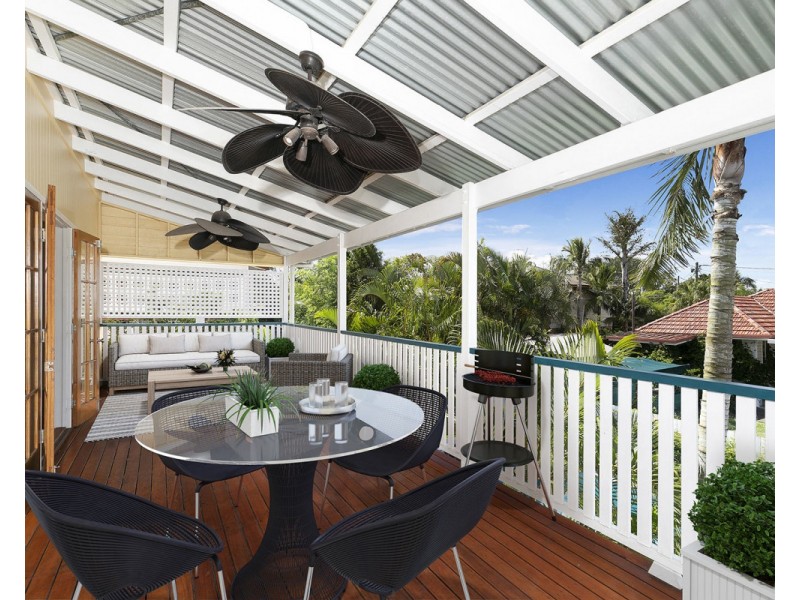 33 McDonald Street, Hawthorne QLD 4171