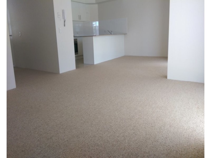 15/8 Ahern Street, Labrador QLD 4215