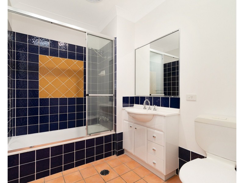 1/46 Riding Road, Hawthorne QLD 4171