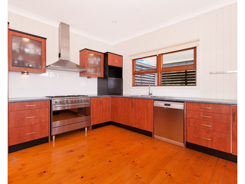 15 Park Street, Hawthorne QLD 4171