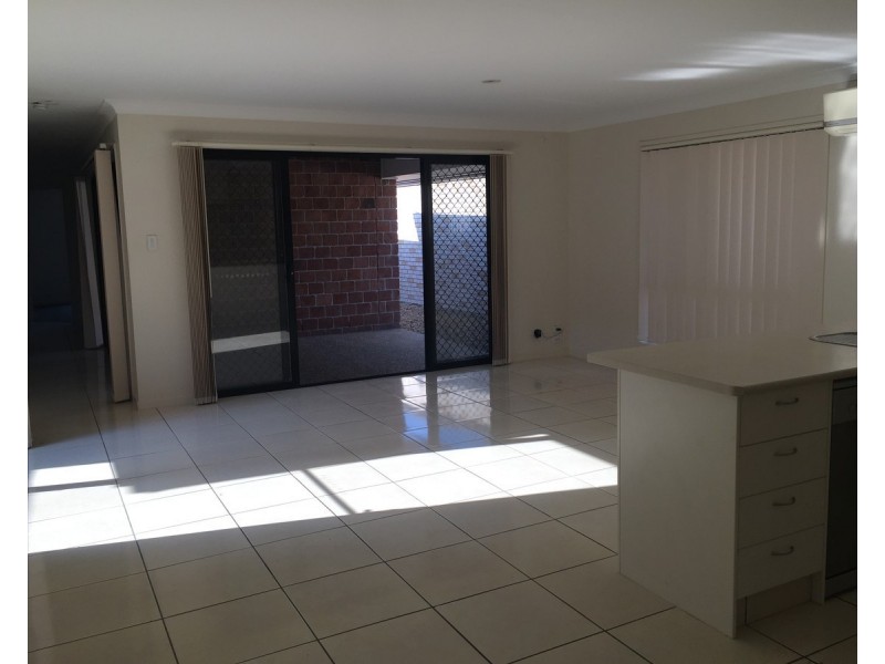 8 Wings Road, Upper Coomera QLD 4209