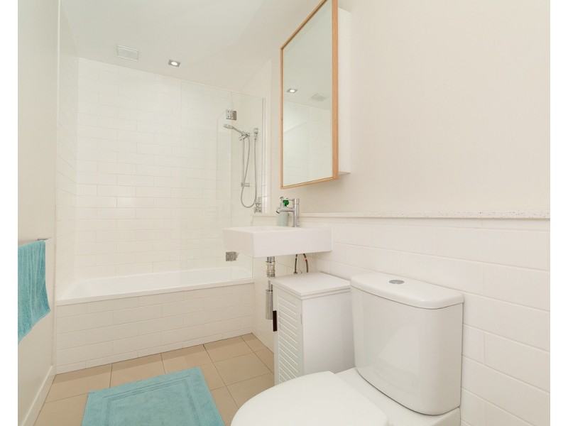 3/66 Overend Street, Norman Park QLD 4170