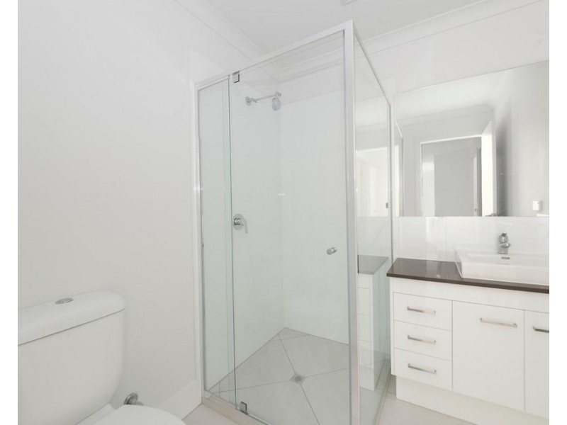 9 Bombery Street, Cannon Hill QLD 4170