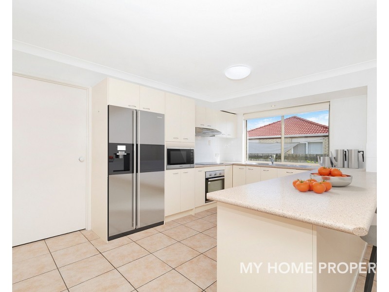 24 Tracey Street, Wynnum West QLD 4178