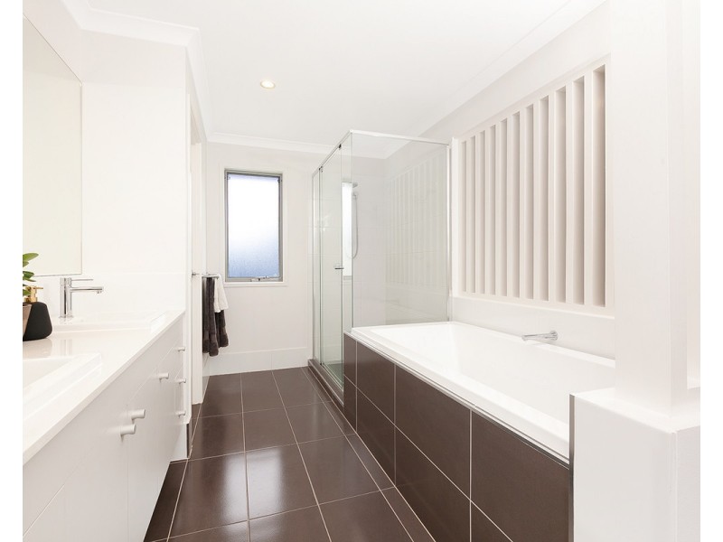 387 Bennetts Road, Norman Park QLD 4170