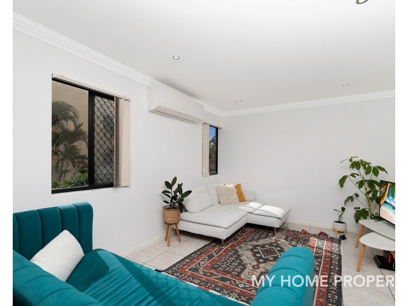 1/14 Little Norman Street, Southport QLD 4215