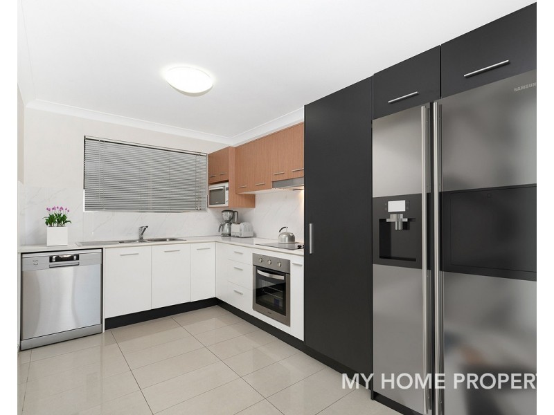 2/288 Riding Road, Balmoral QLD 4171