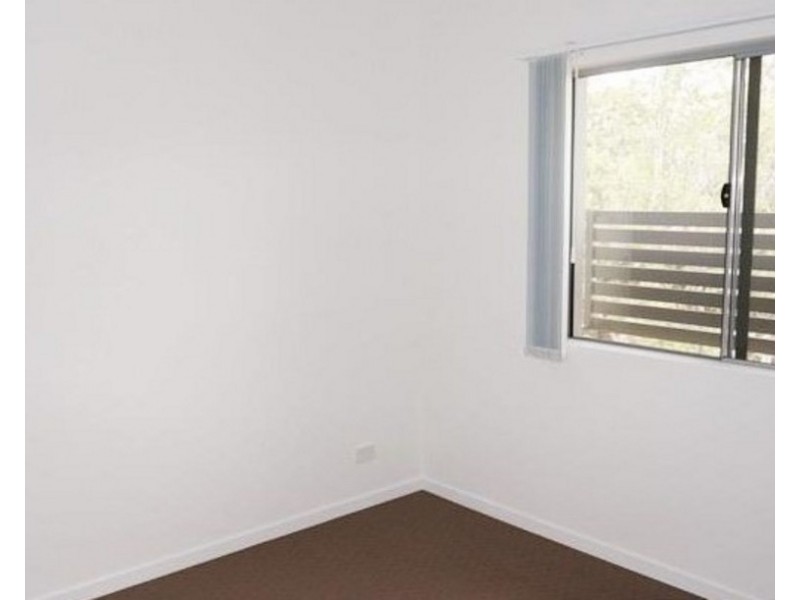 4/18 Charlie Street, Zillmere QLD 4034